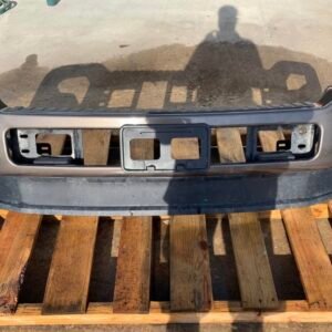 Used front bumper for Ford F-350, F-250 and Super Duty 2011-2016