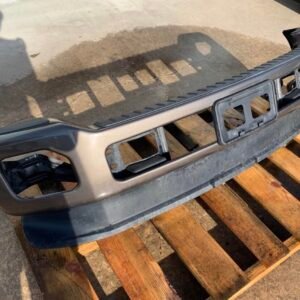 Used front bumper for Ford F-350, F-250 and Super Duty 2011-2016, view 2