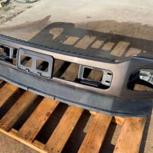 Used front bumper for Ford F-350, F-250 and Super Duty 2011-2016, view 3