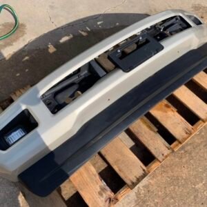 Used front bumper for Ford F-350 and F-250 2017-2019, view 2