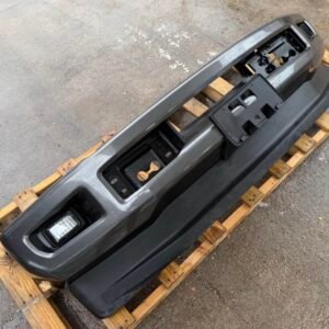 Used front bumper for Ford F-350 and F-250 2017-2019, view 2