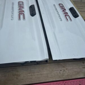 Used tailgate for GMC Sierra 4500, Sierra 3500 and Sierra 2500 2020-2024, view 3